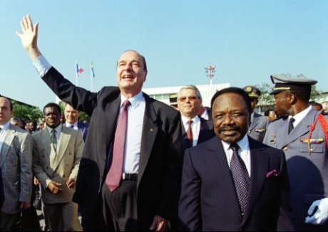 Jacques Chirac et Omar Bongo, Libreville, 16 juillet 1996 - JPG - 31.8 ko